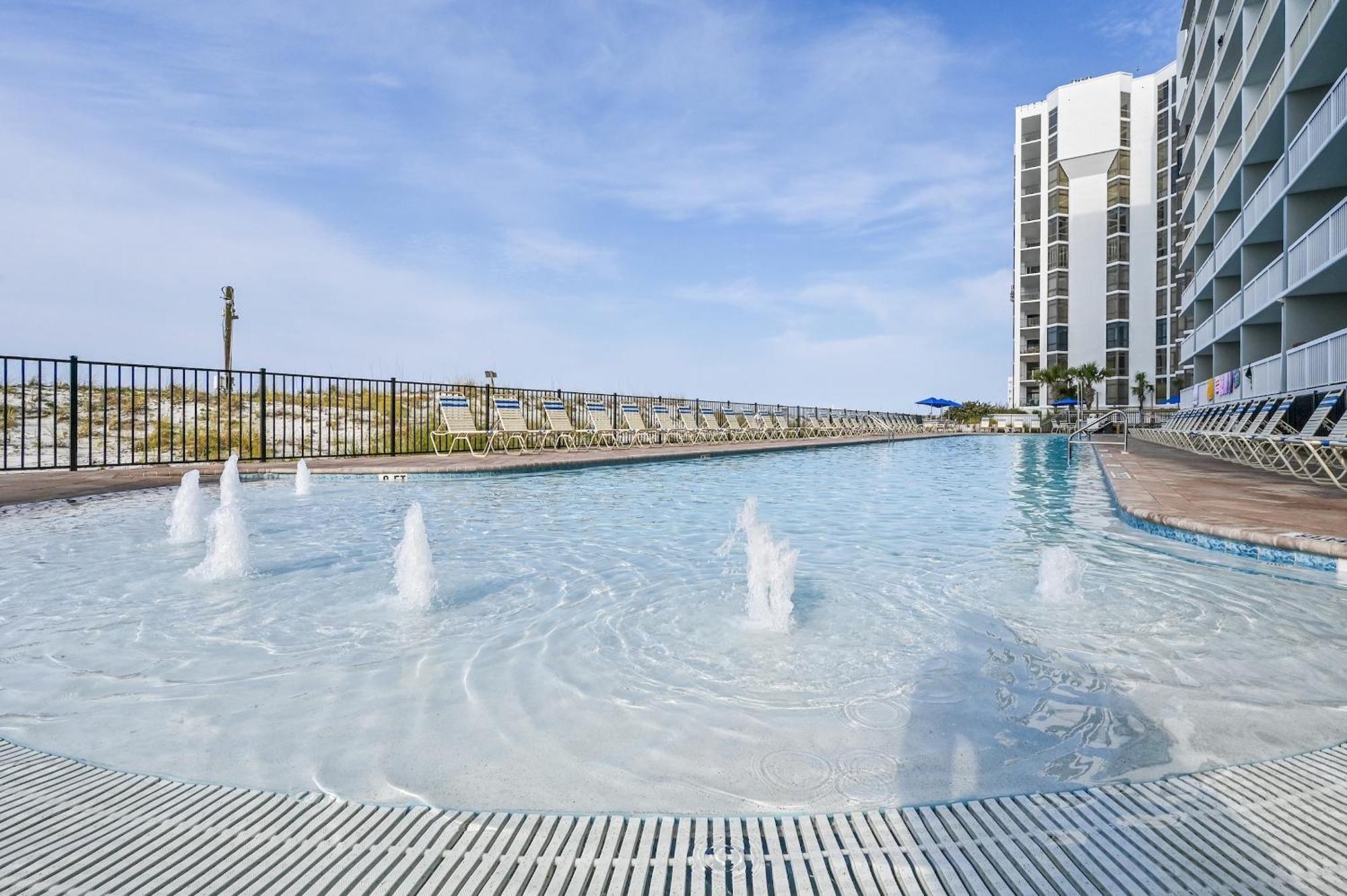 Pelican Beach Resort By Panhandle Getaways Destin Exterior photo
