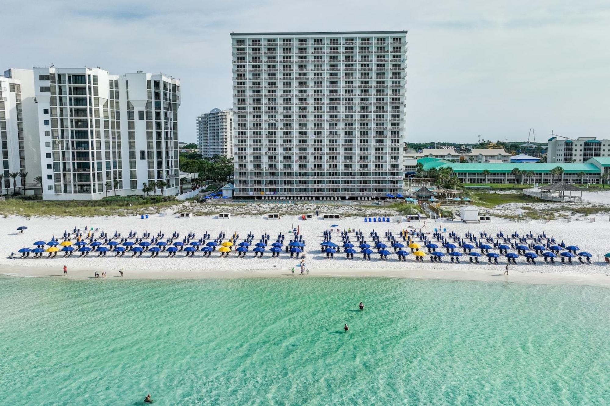 Pelican Beach Resort By Panhandle Getaways Destin Exterior photo
