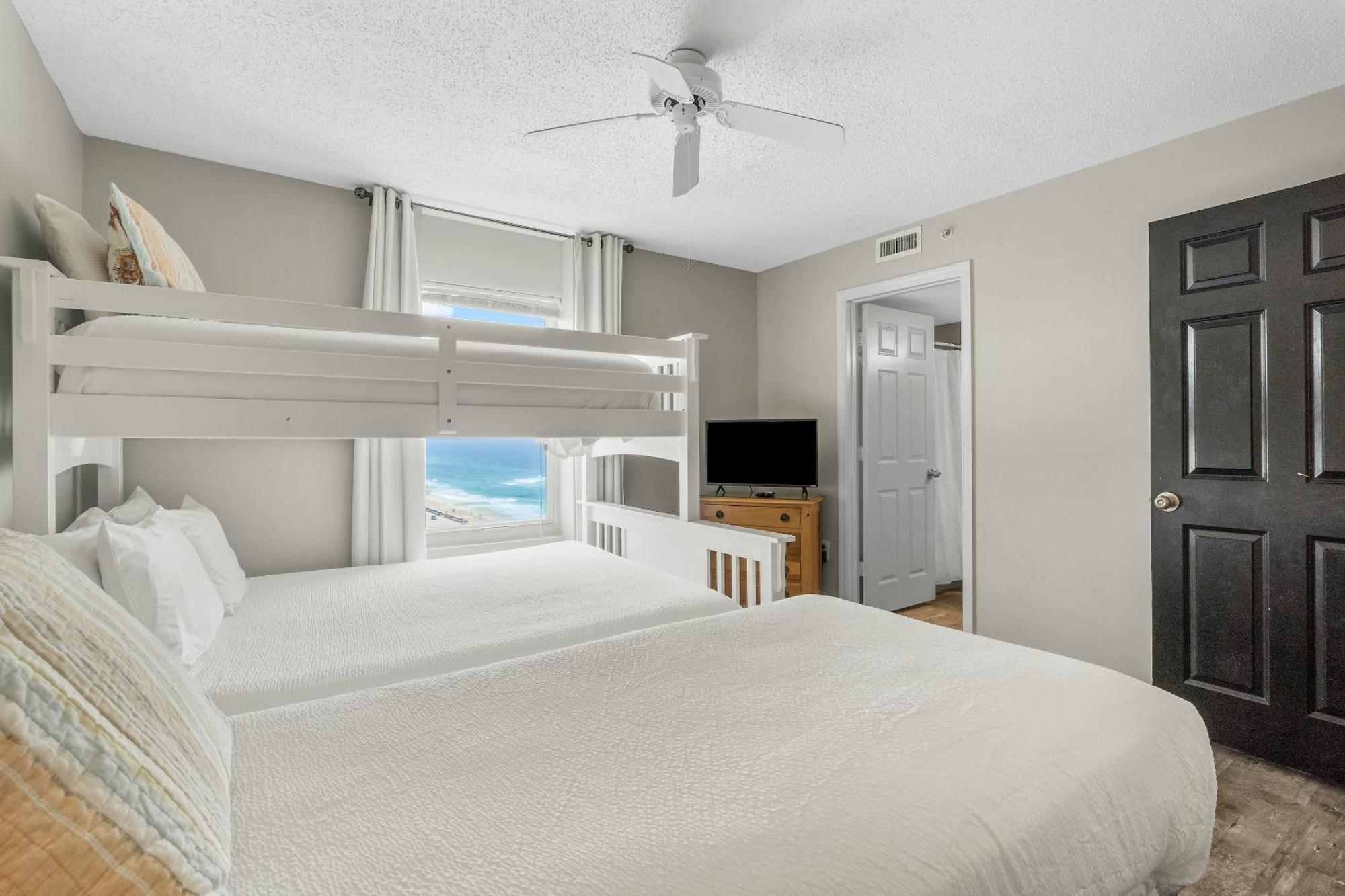 Pelican Beach Resort By Panhandle Getaways Destin Room photo