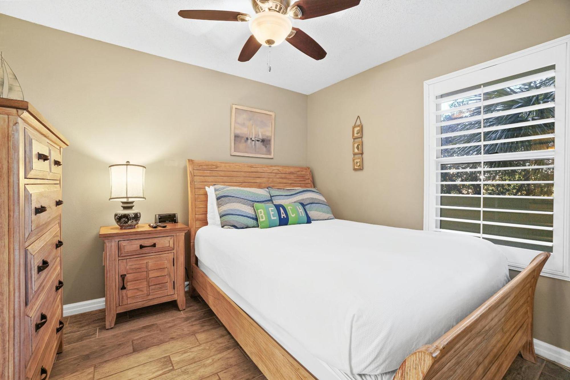 Pelican Beach Resort By Panhandle Getaways Destin Room photo