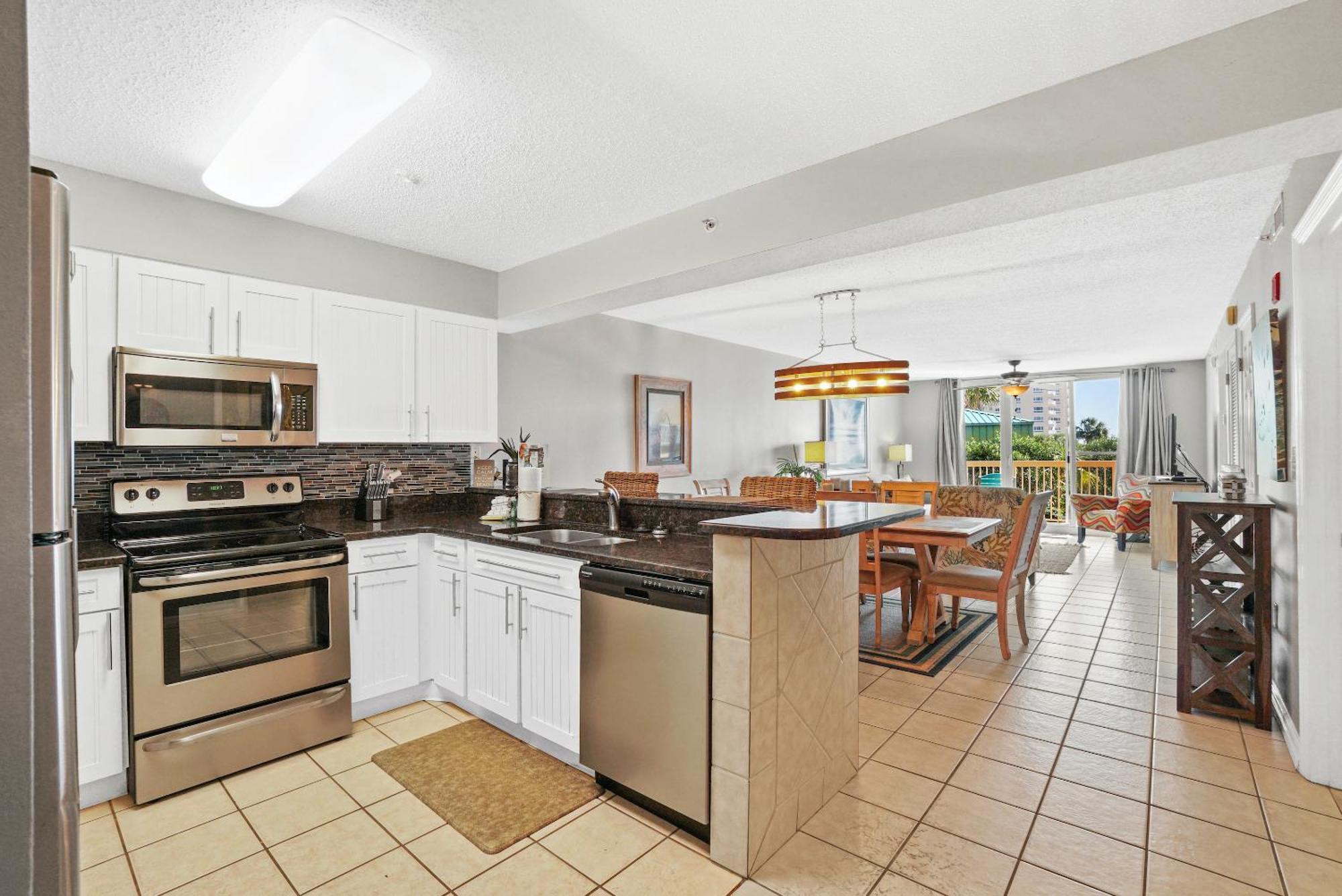 Pelican Beach Resort By Panhandle Getaways Destin Room photo
